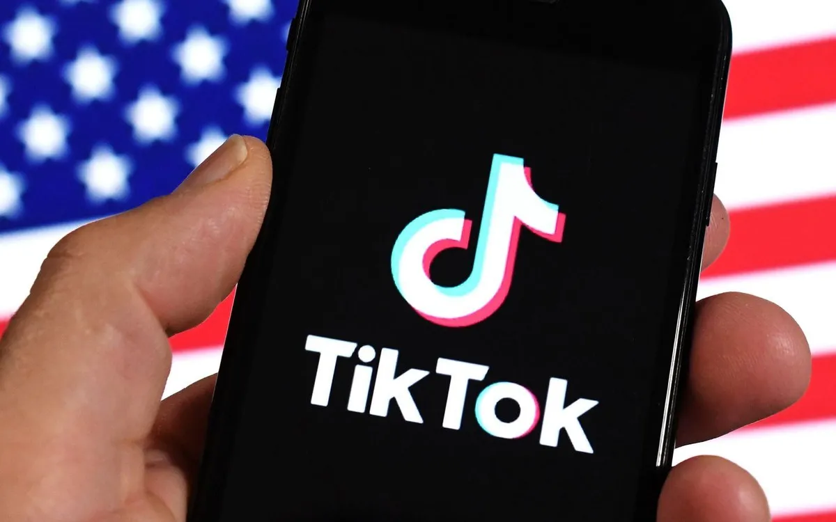 Tổng thống Trump ký sắc lệnh thúc đẩy kế hoạch bán lại TikTok